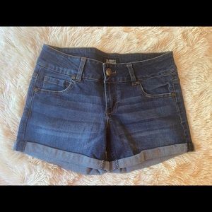 Celebrity Pink Mid-Rise Cuffed Rolled Hem Medium Wash Midi Denim Shorts, Size 5